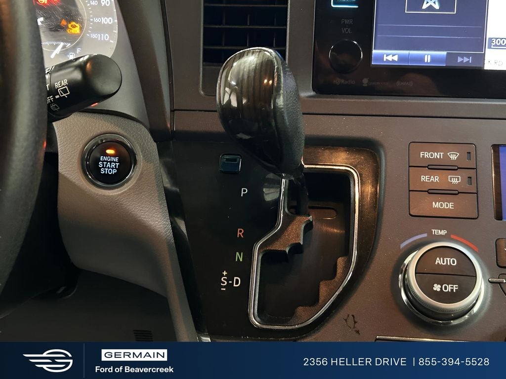 2017 Toyota Sienna XLE 8 Passenger