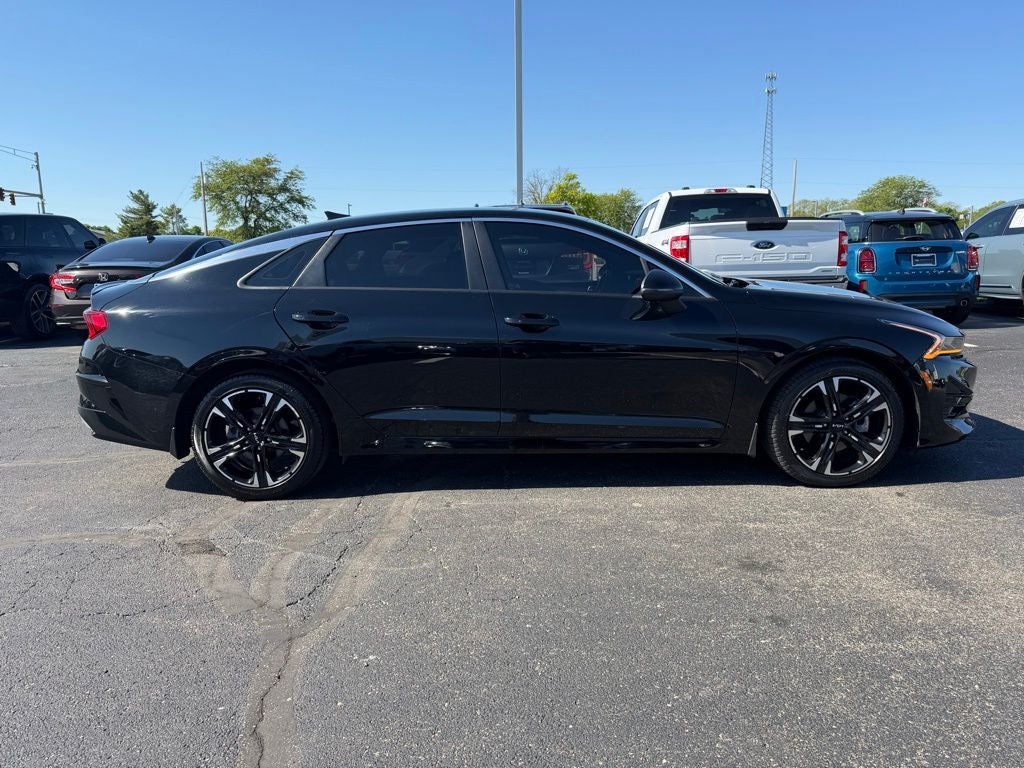 2024 Kia K5 GT-Line