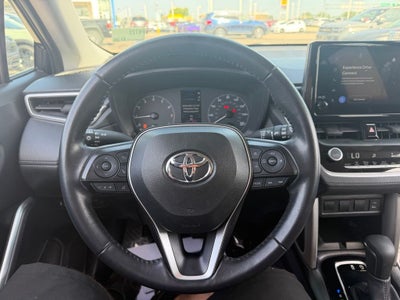 2024 Toyota Corolla Cross LE