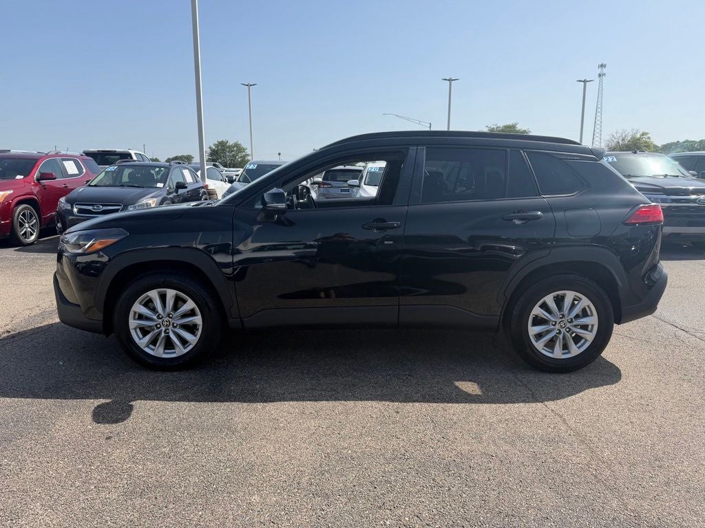 2024 Toyota Corolla Cross LE