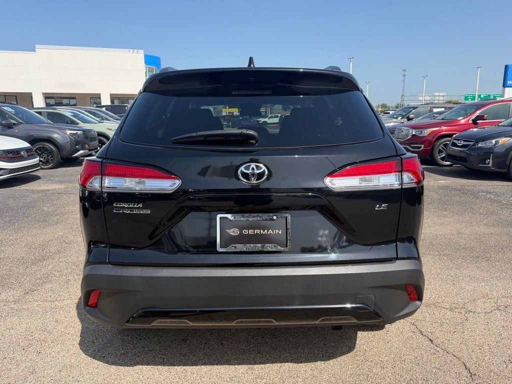 2024 Toyota Corolla Cross LE