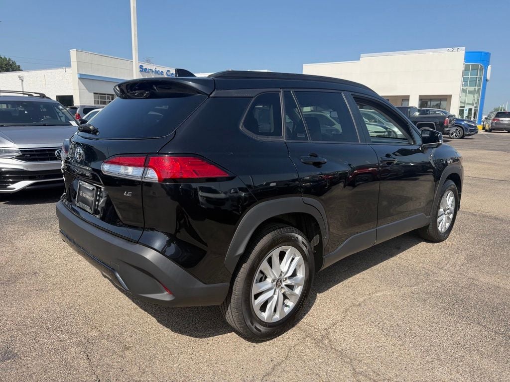 2024 Toyota Corolla Cross LE