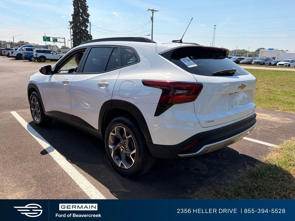 2025 Chevrolet Trax LT