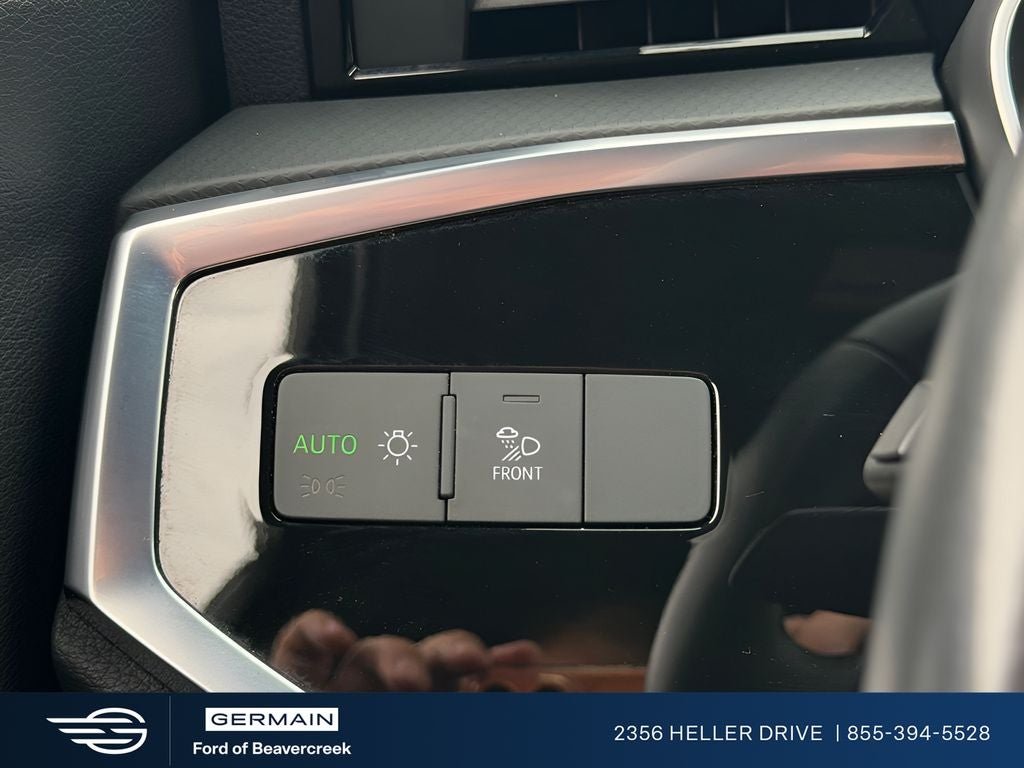 2023 Audi Q3 Premium quattro