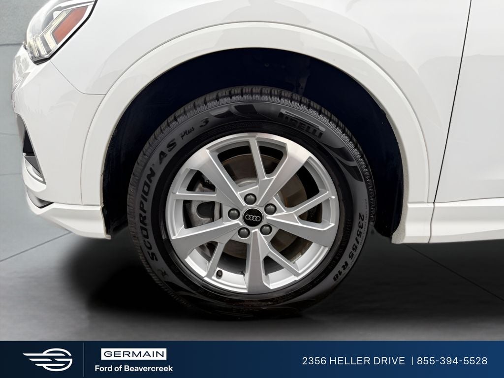 2023 Audi Q3 Premium quattro