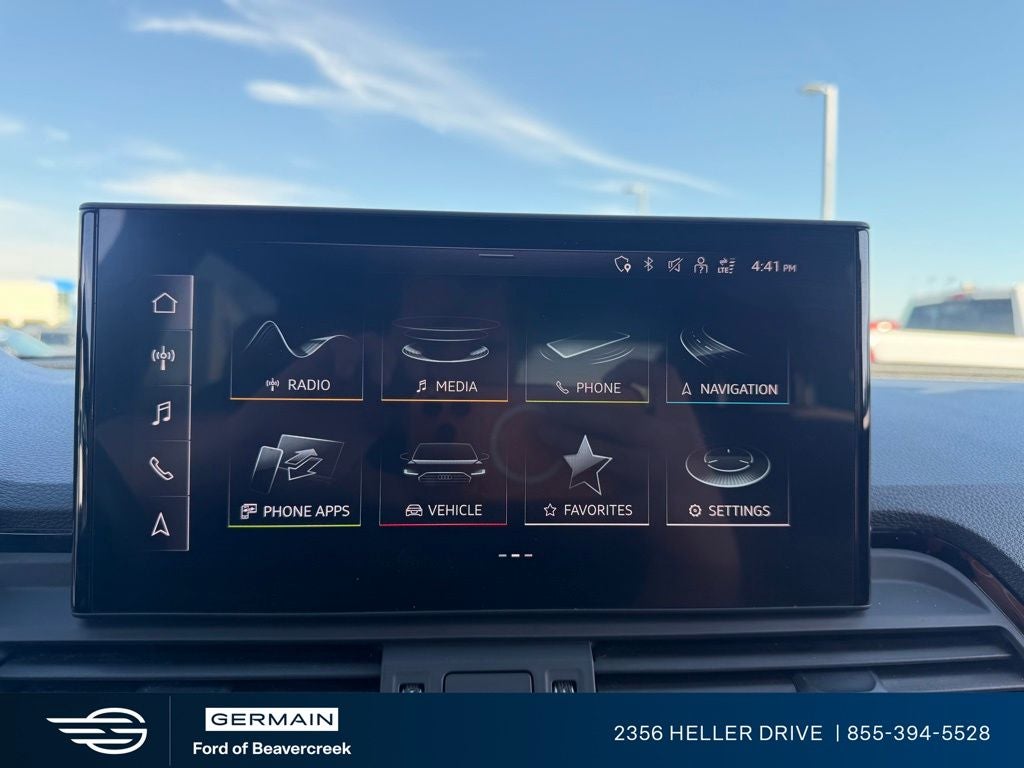 2022 Audi Q5 45 S line Premium quattro
