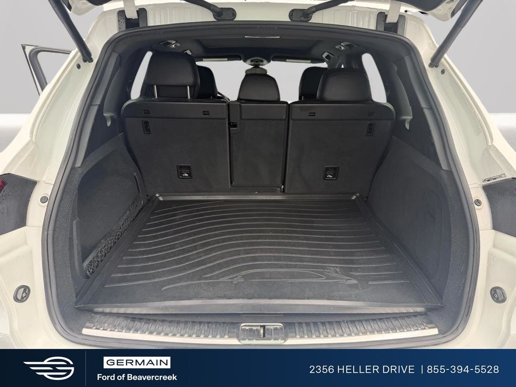 2017 Porsche Cayenne Base