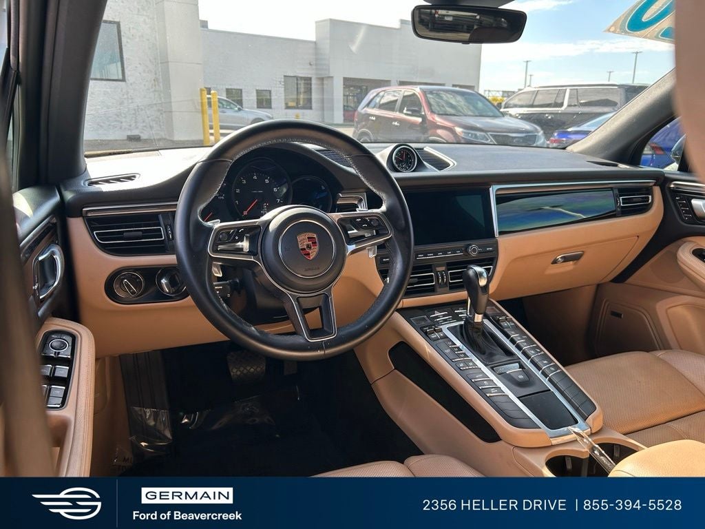 2020 Porsche Macan Base