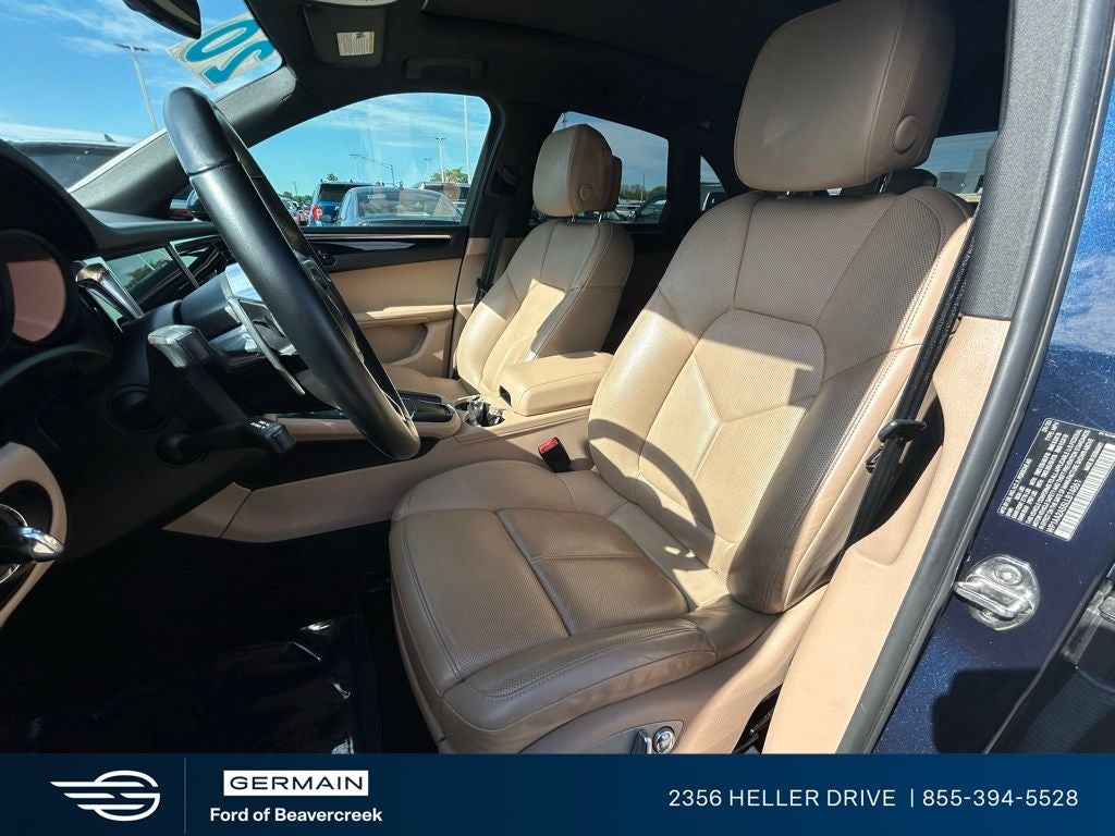2020 Porsche Macan Base