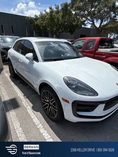 2022 Porsche Macan Base