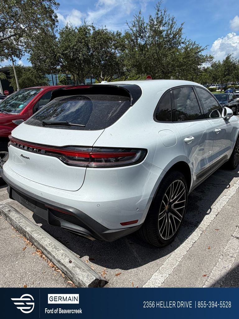 2022 Porsche Macan Base