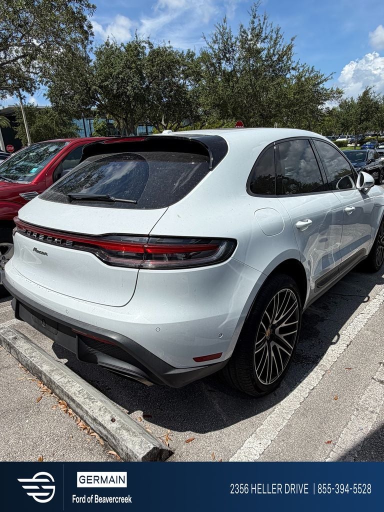 2022 Porsche Macan Base
