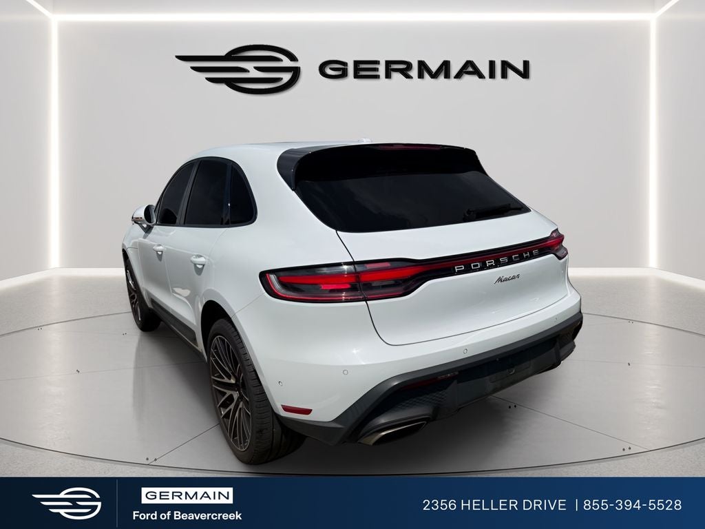 2022 Porsche Macan Base