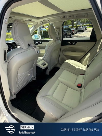 2021 Volvo XC60 T5 Momentum