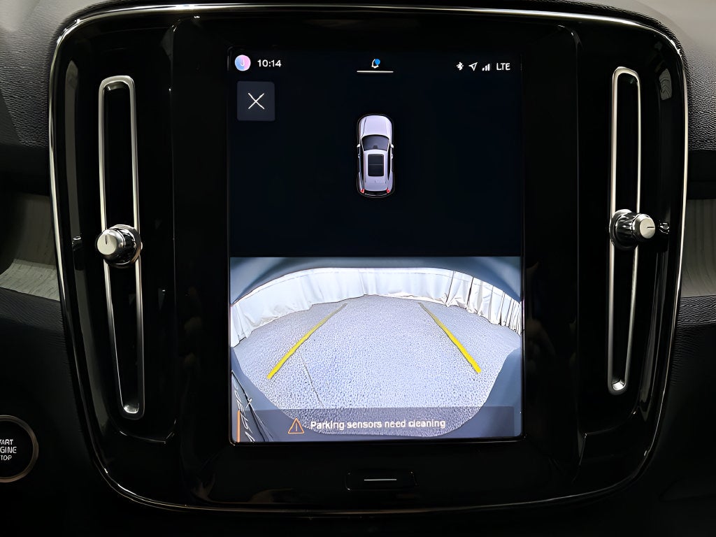 2023 Volvo XC40 Ultimate