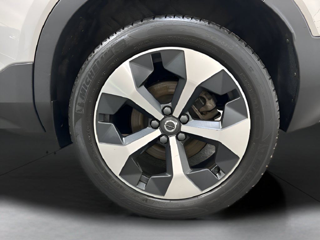 2023 Volvo XC40 Ultimate
