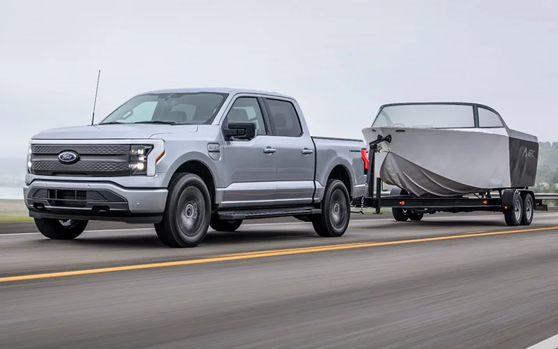 Ford F-150 Lightning Towing